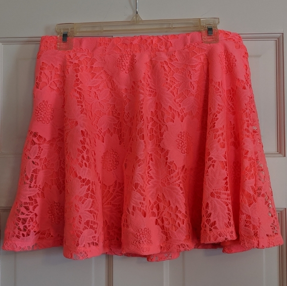 Aeropostale Dresses & Skirts - Aeropostale Floral Lace Skirt